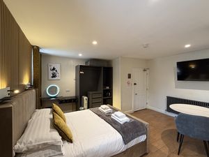 Photo 11- click for photo gallery